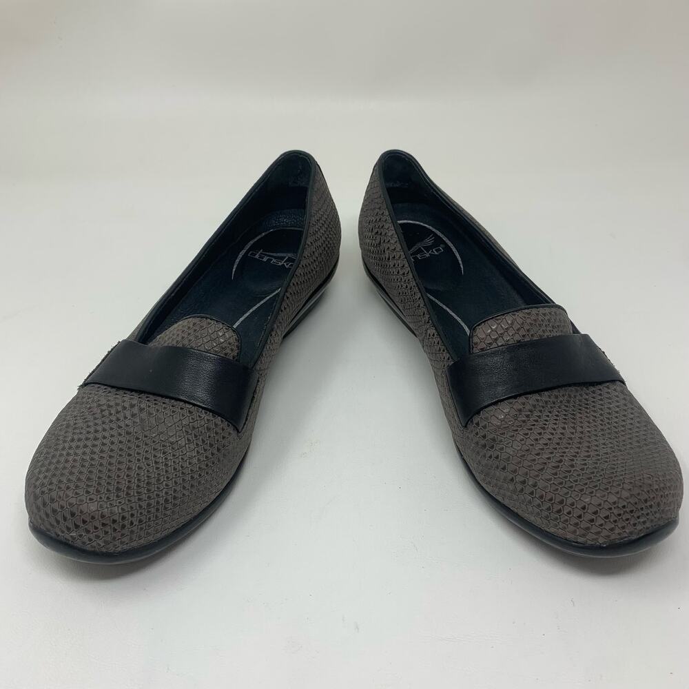 Dansko Loafers Women's Gray Snakeskin Leather Flat Comfort Shoes Size 9